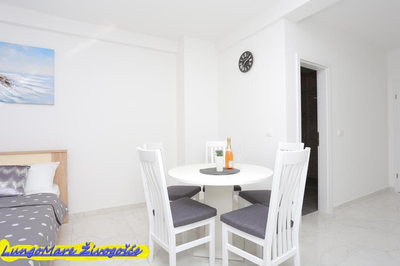 Apartmants Villa Lungo Mare Živogošće Екстериор снимка
