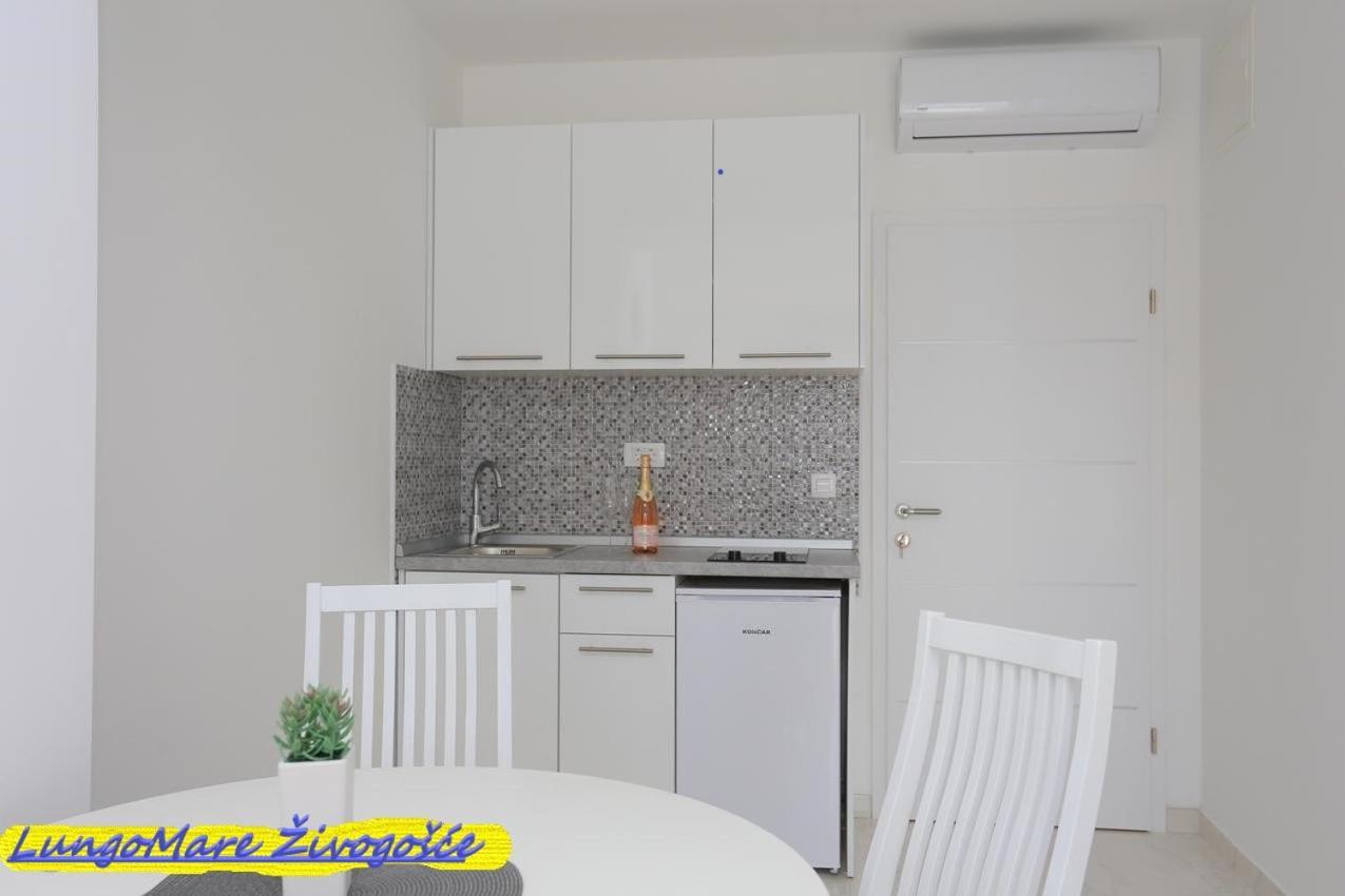 Apartmants Villa Lungo Mare Živogošće Екстериор снимка