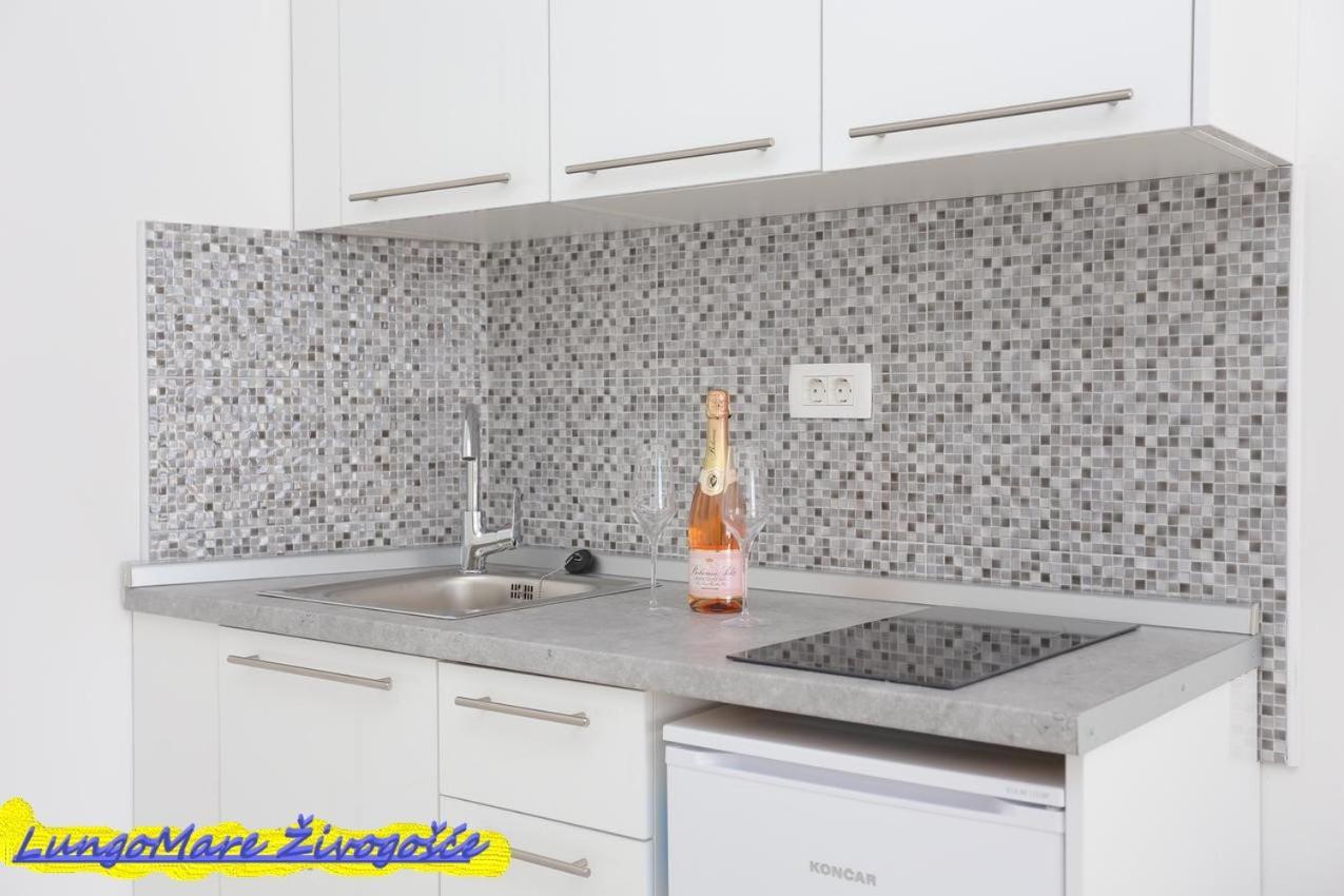 Apartmants Villa Lungo Mare Živogošće Екстериор снимка